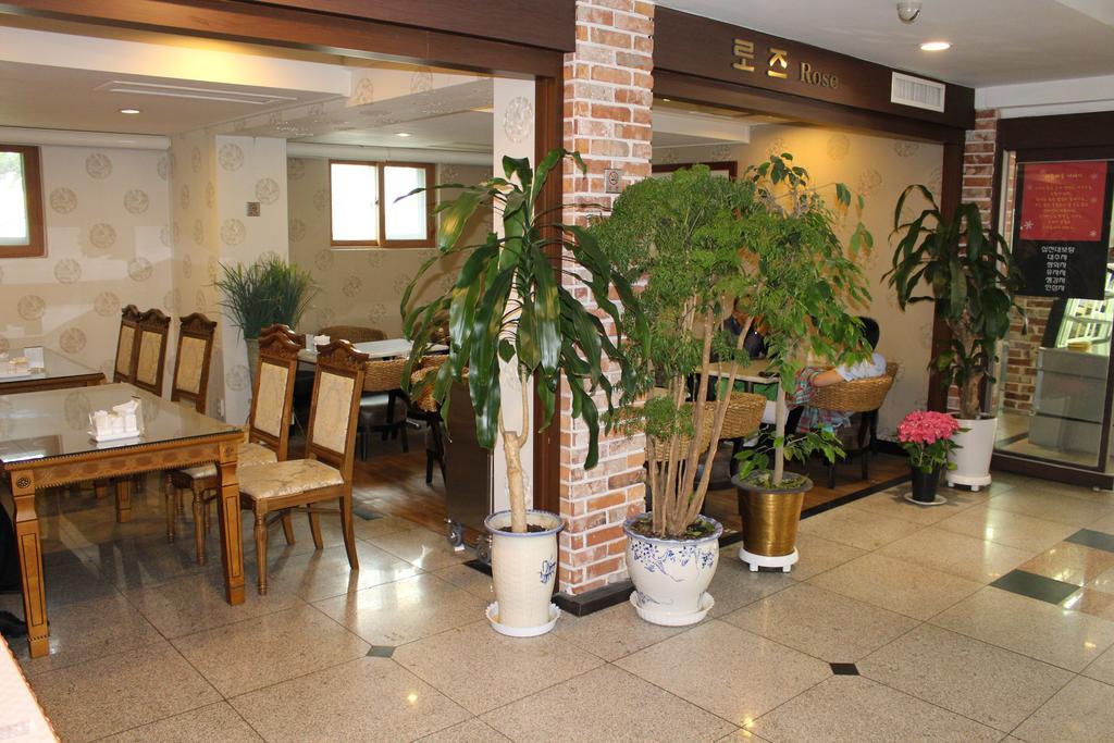 Insadong Crown Hotel Szöul Kültér fotó