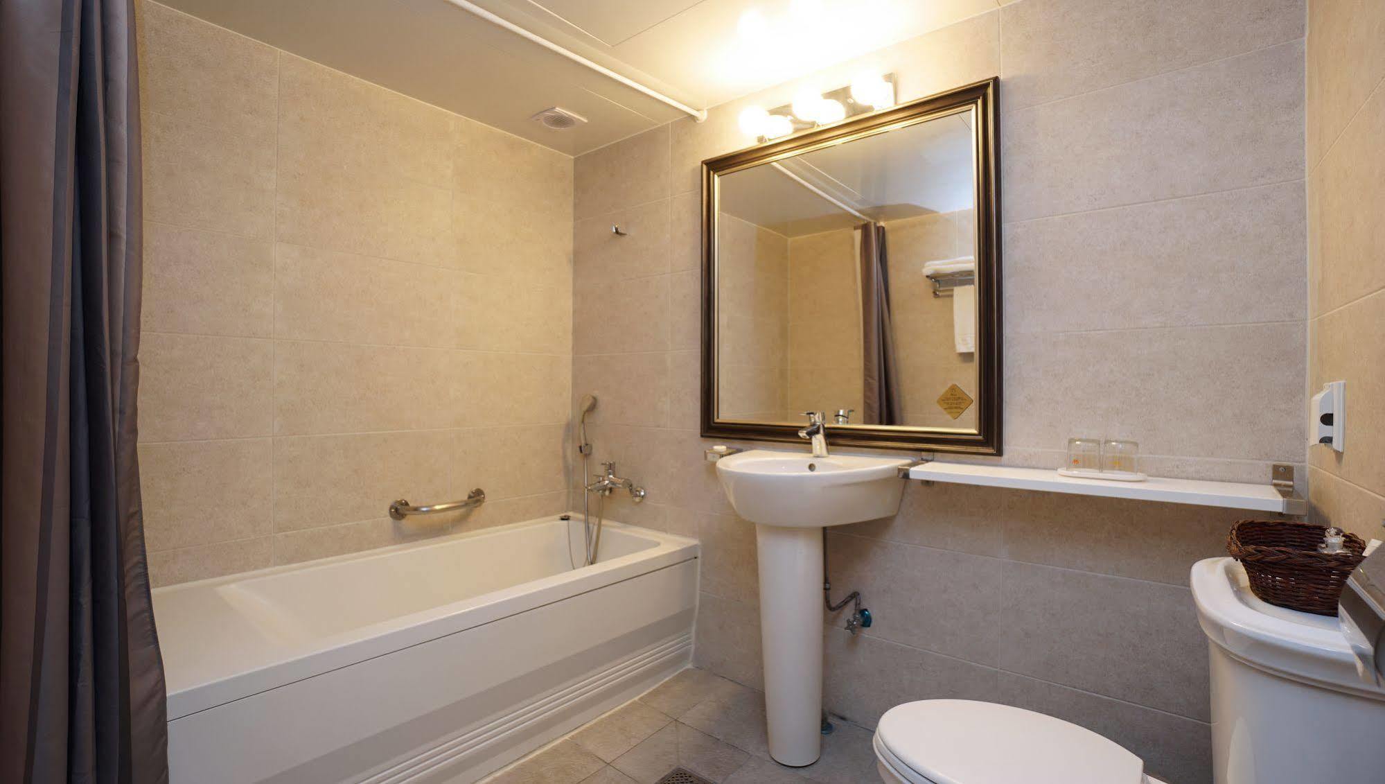 Insadong Crown Hotel Szöul Kültér fotó