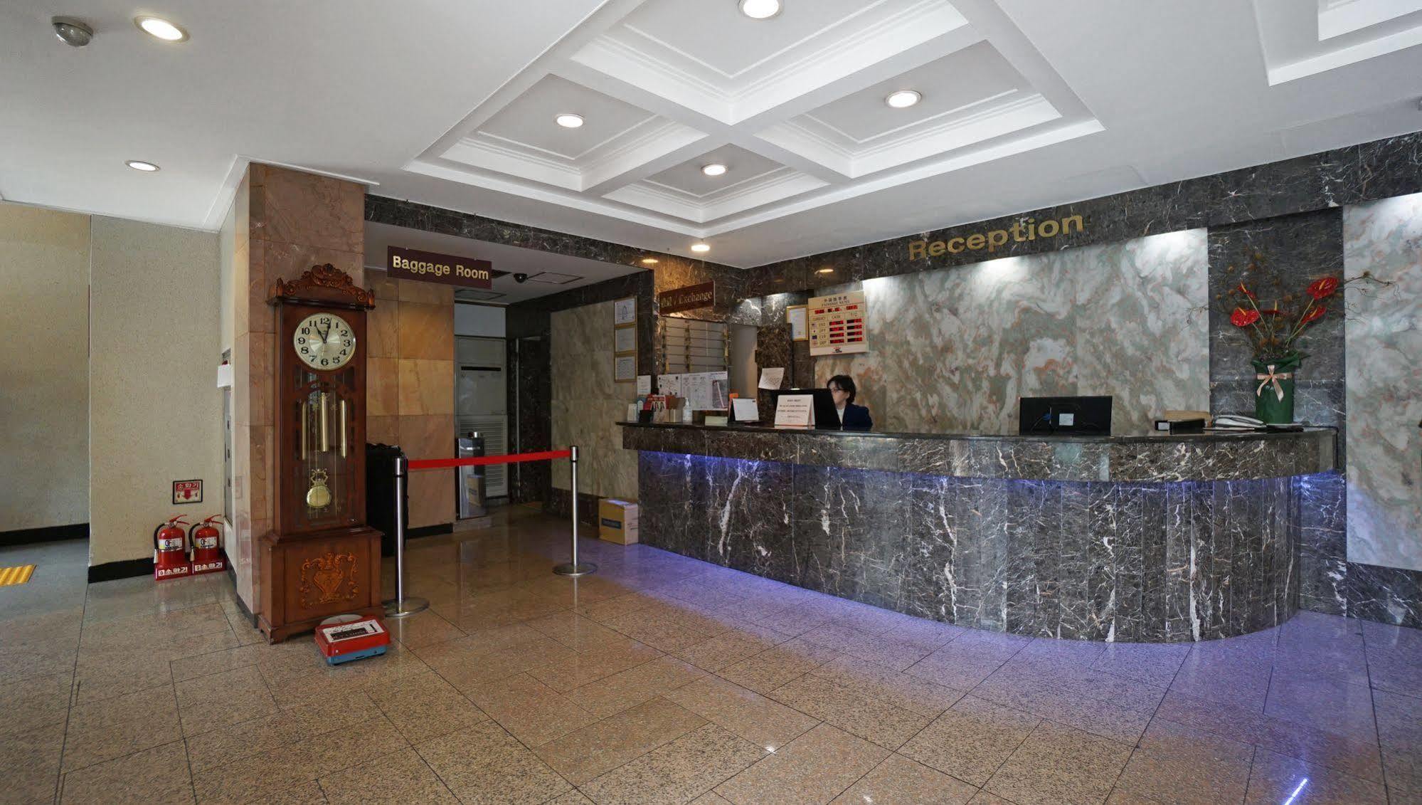 Insadong Crown Hotel Szöul Kültér fotó